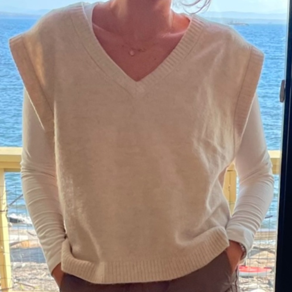 Oversized Sweater Vest